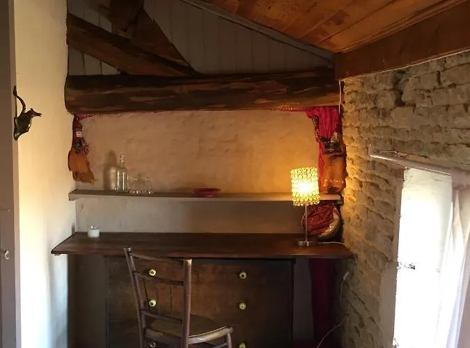 Bed & Breakfast Zen Au Marais Hammam Massages Maillezais